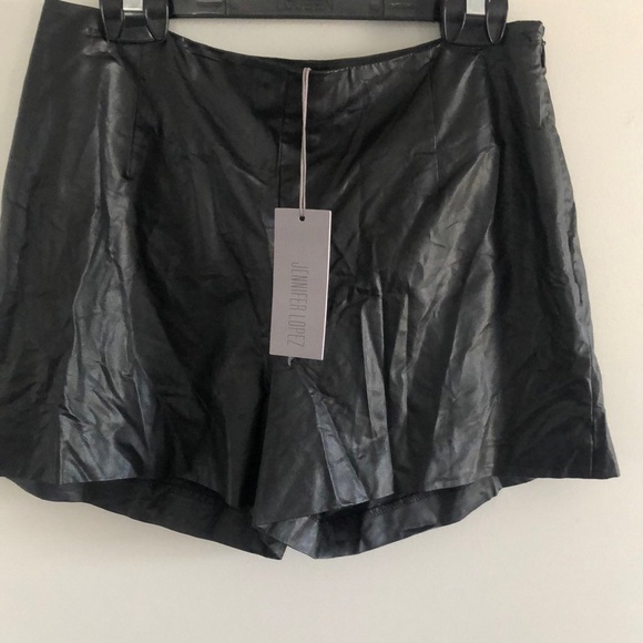 NWTs Faux Leather HI-Rise  Shorts 🩳 Black Size 2 14”Waist - Picture 1 of 6